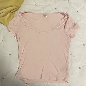 Aritzia / Sunday Best pink tee